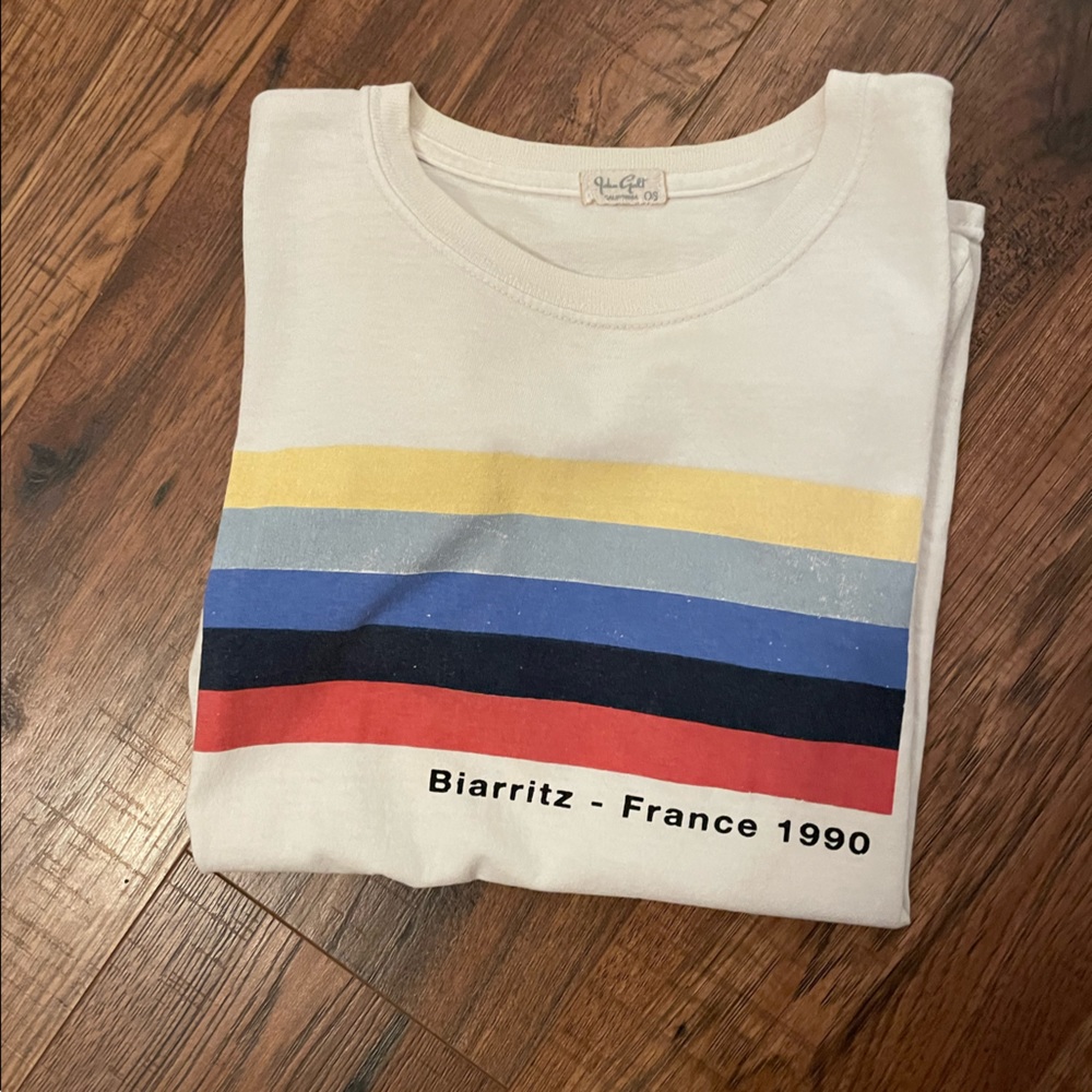 BRANDY MELVILLE RAINBOW TSHIRT